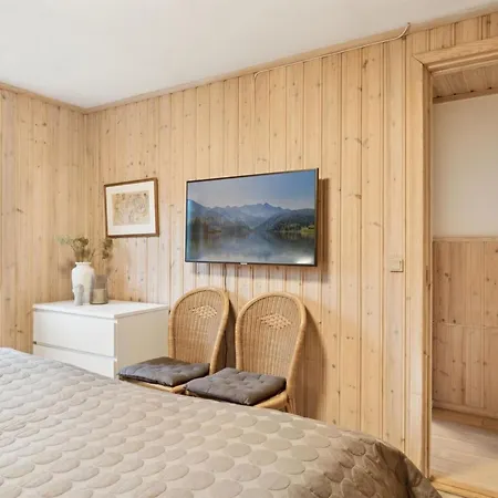 Lavrens - 300m From The Sea By Interhome *